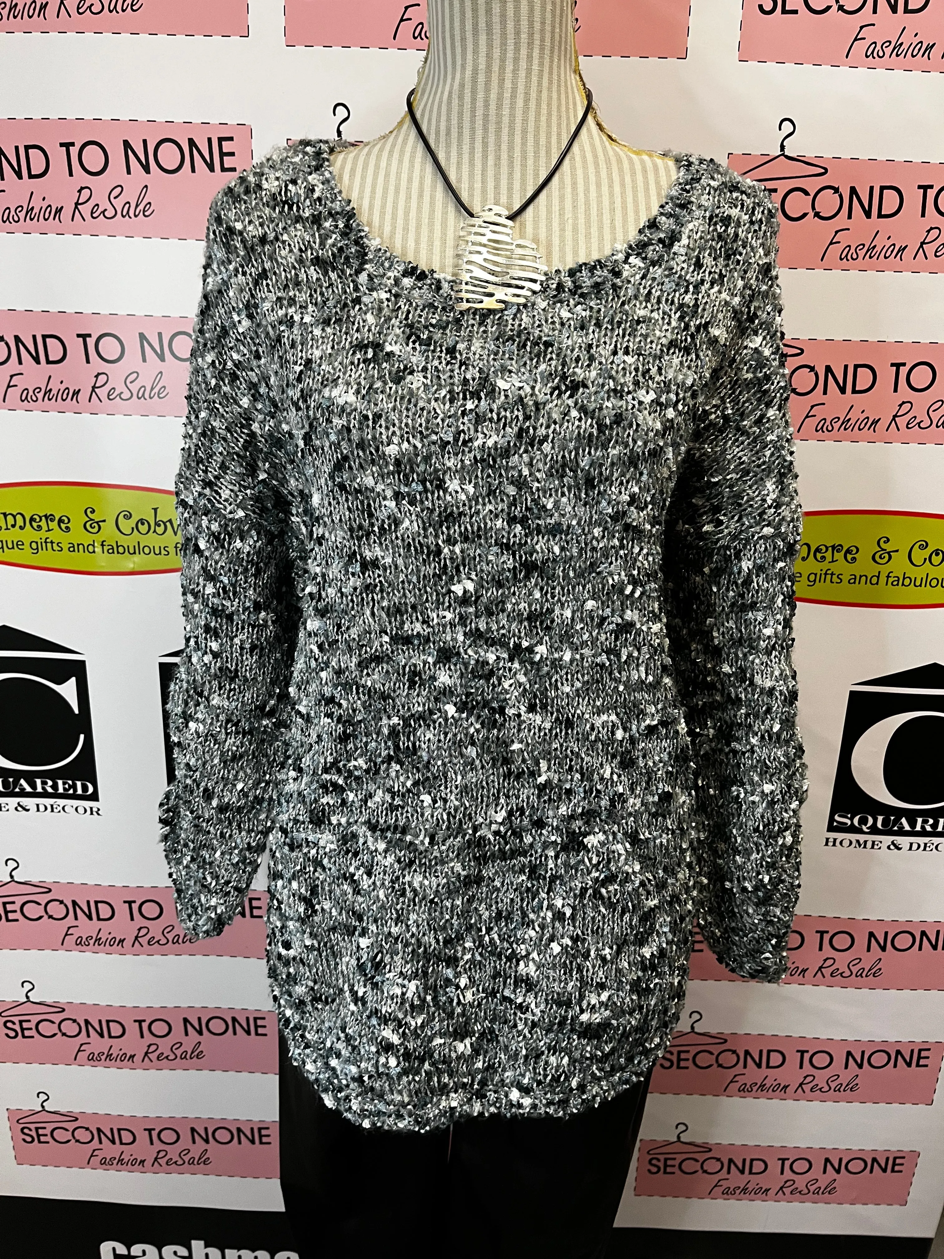 Jessica Simpson Textured Sweater (Size L)