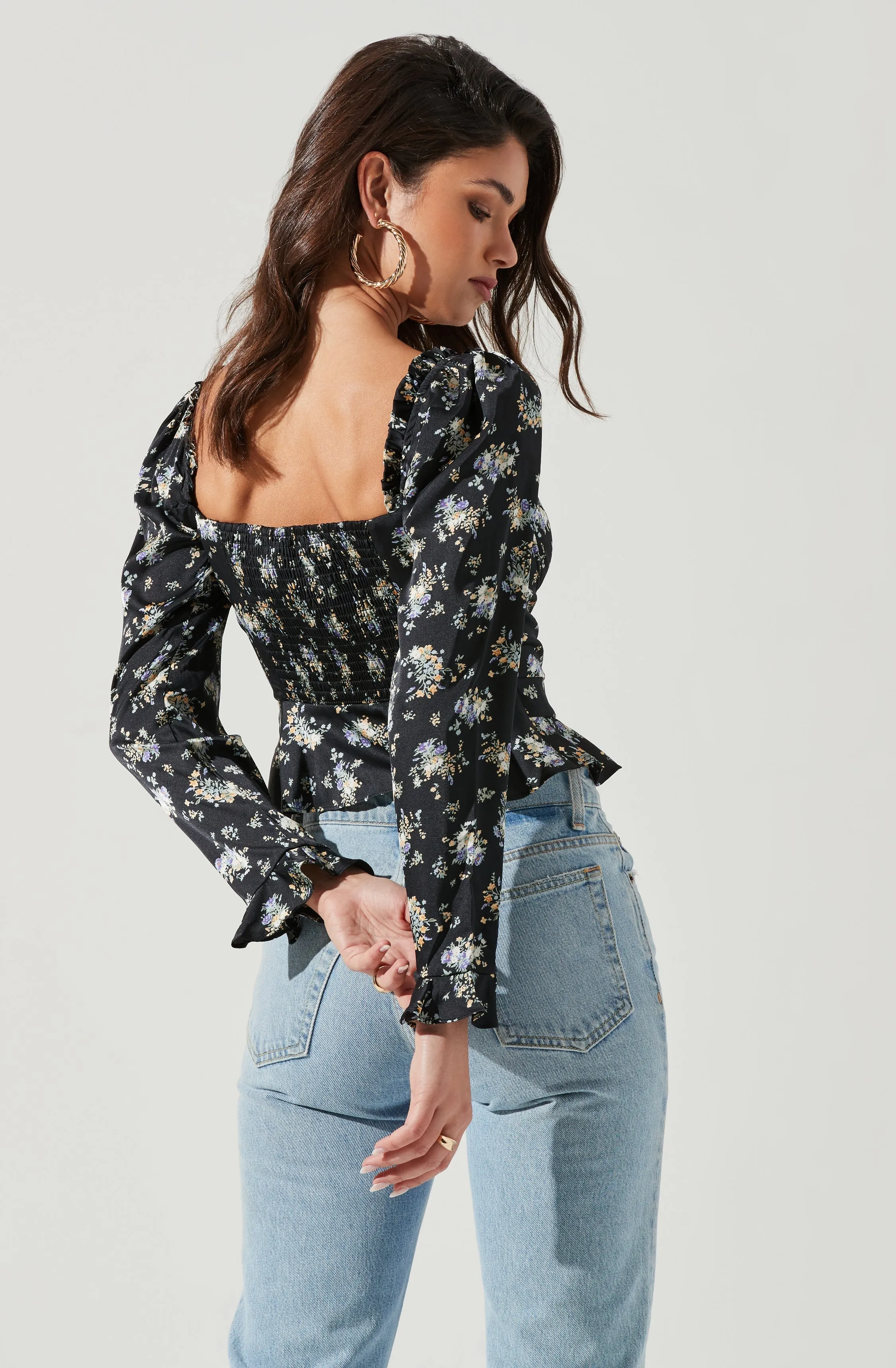 Long Sleeve Sweetheart Cinch Bust Floral Top