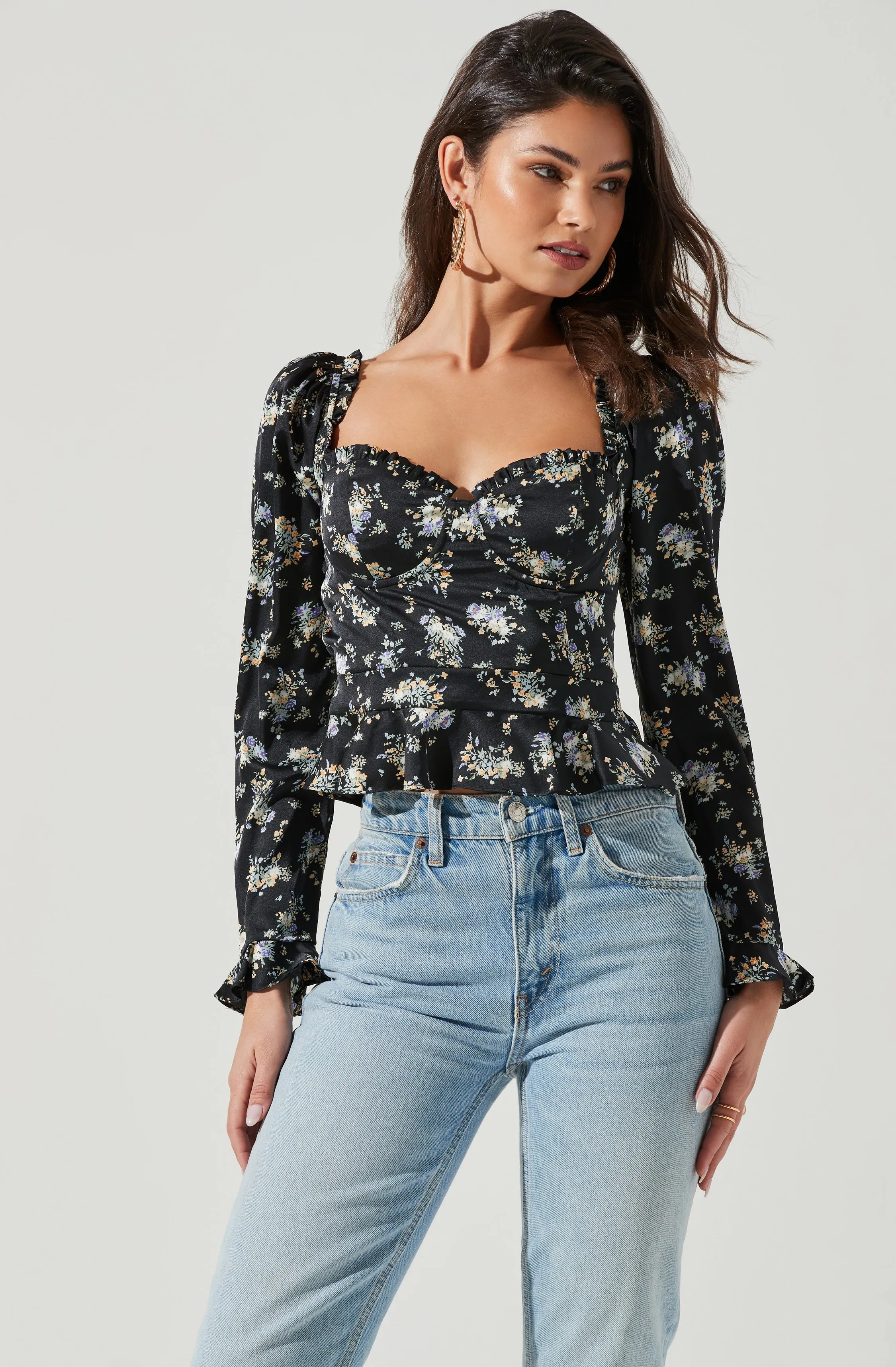 Long Sleeve Sweetheart Cinch Bust Floral Top