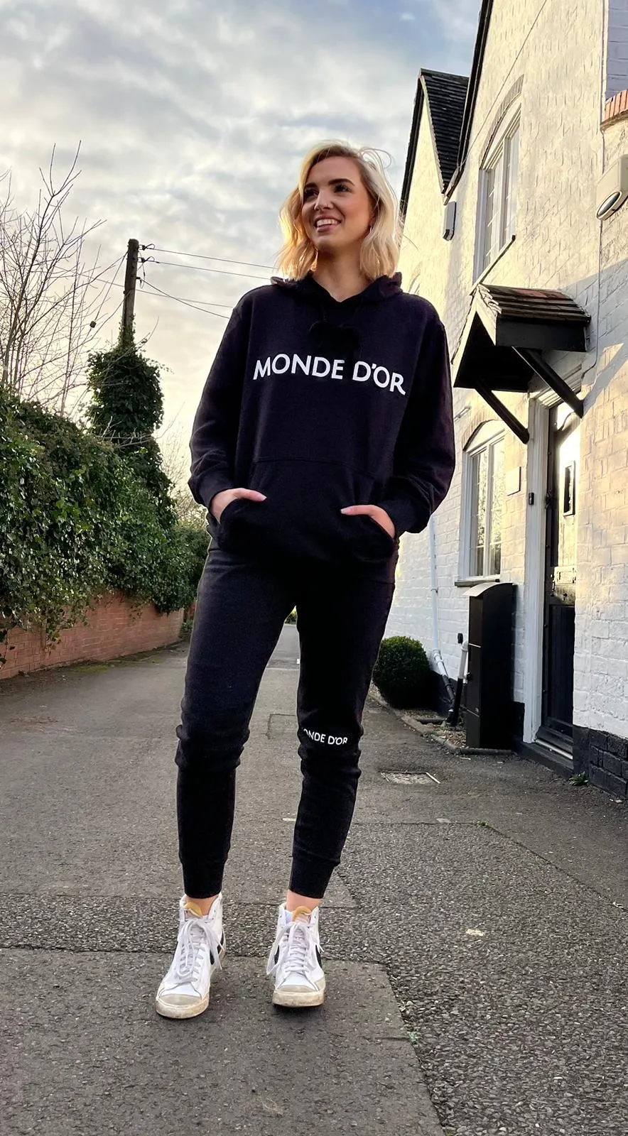 Monde D’or Women’s Black FOG Hoodie - Urban Chic and Cozy Comfort