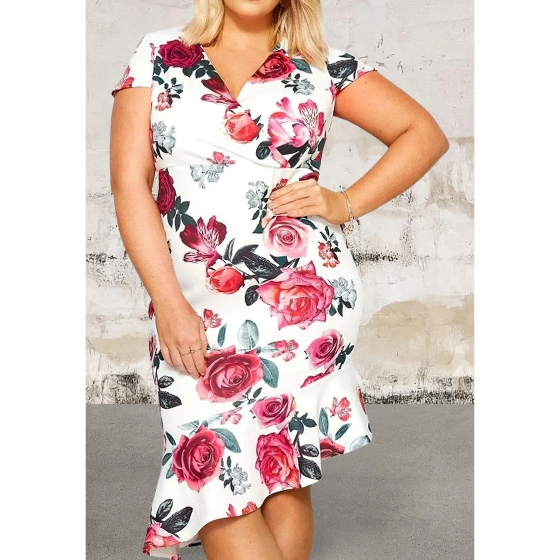 Plus size short sleeve floral midi dress